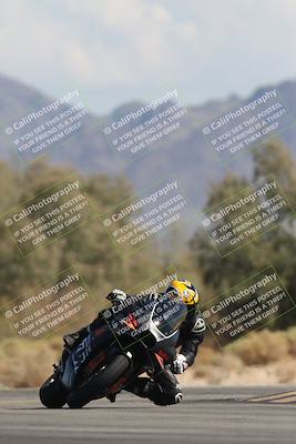 media/Oct-13-2025-Moto Forza (Mon) [[a66d839500]]/2-A Group/Session 4 Turn 7/